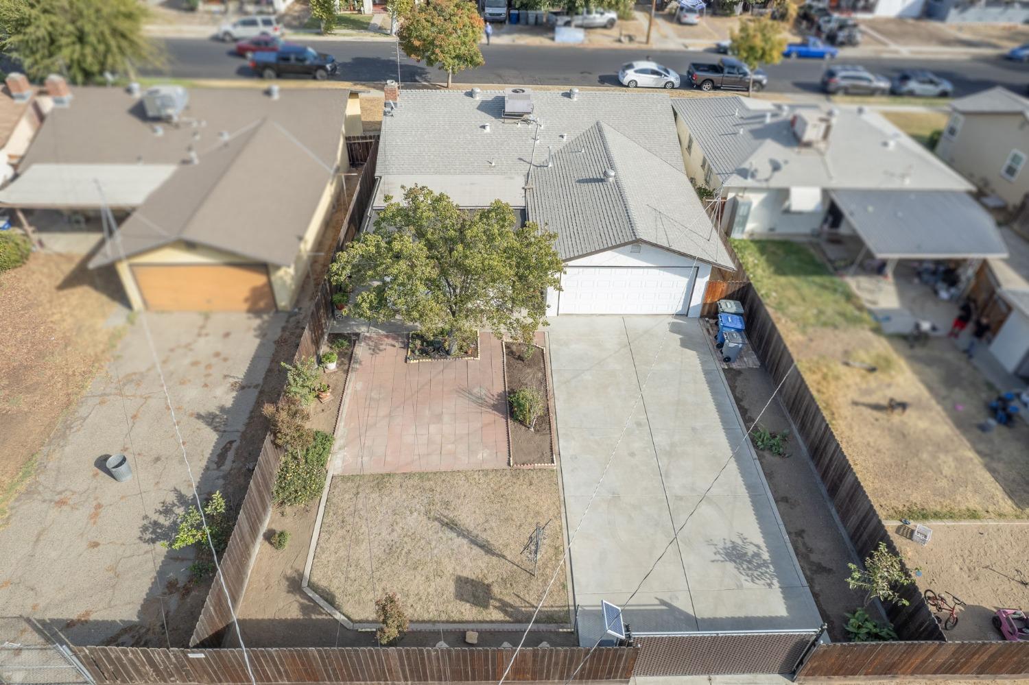 981 N Thorne Ave, Fresno, CA 93728