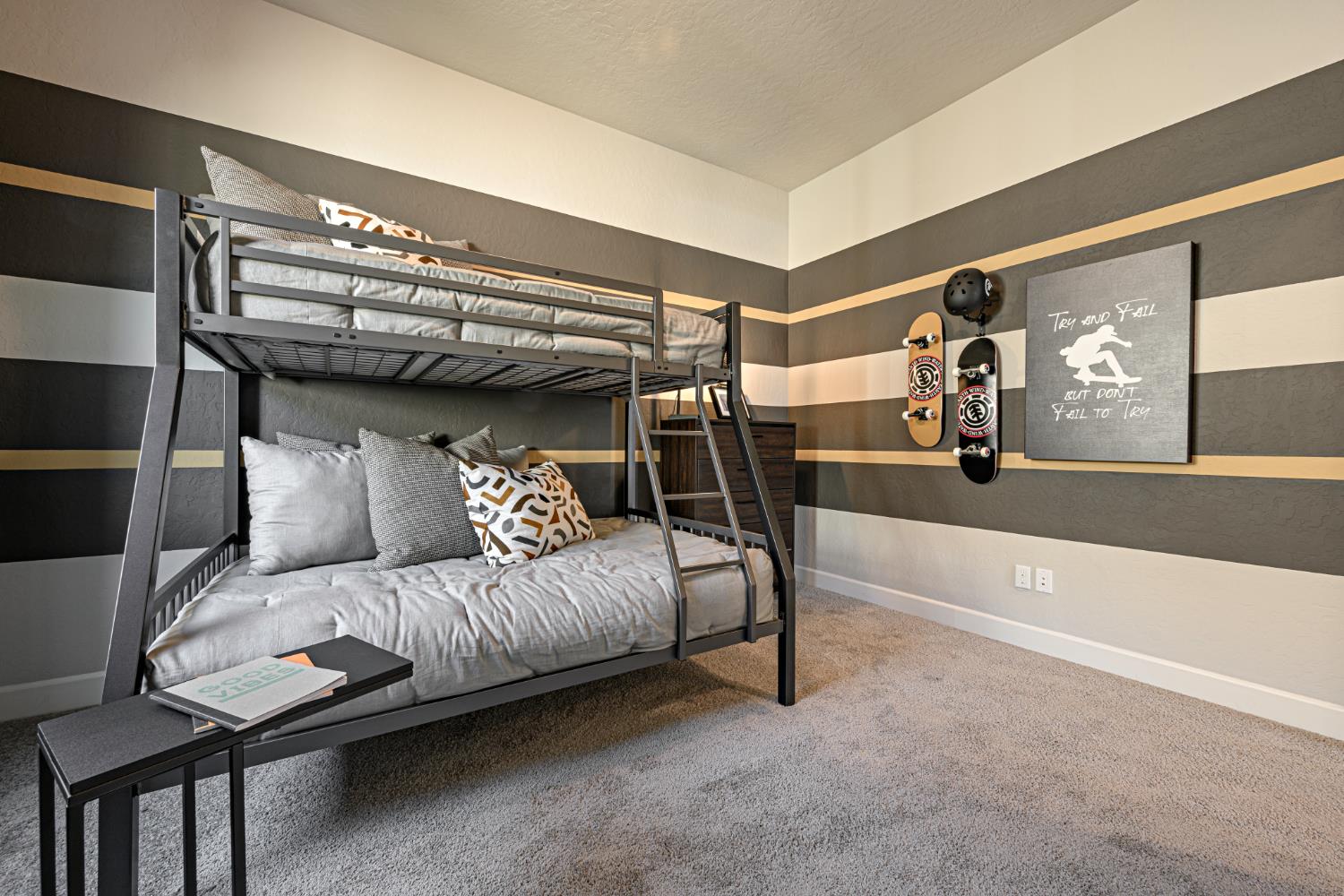 2071 N Rogers Lane, Clovis, CA 93619