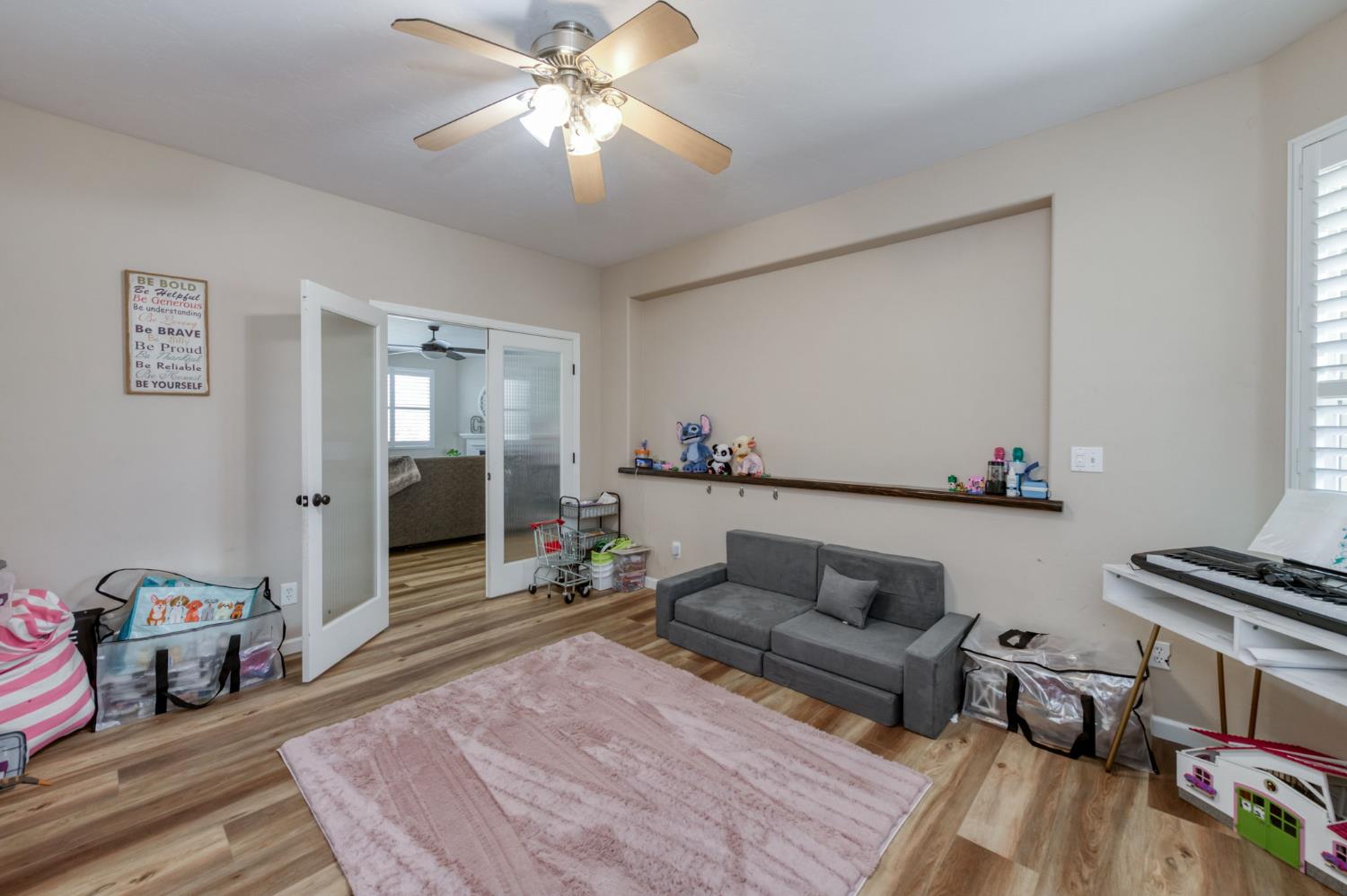 3129 3129 Ashcroft Avenue, Clovis, CA 93619