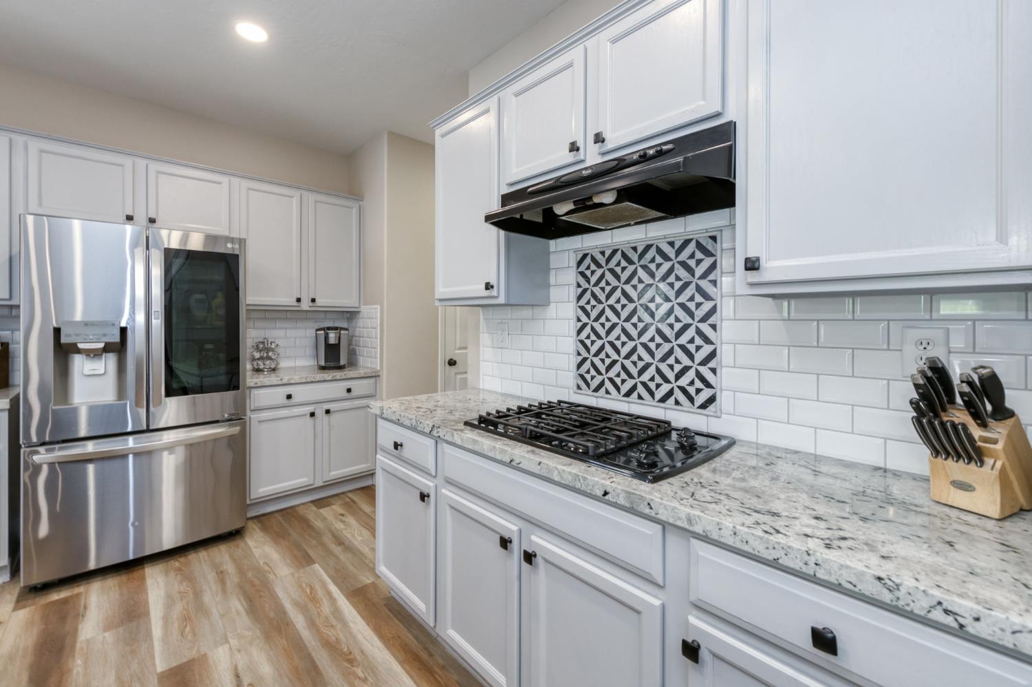 3129 3129 Ashcroft Avenue, Clovis, CA 93619