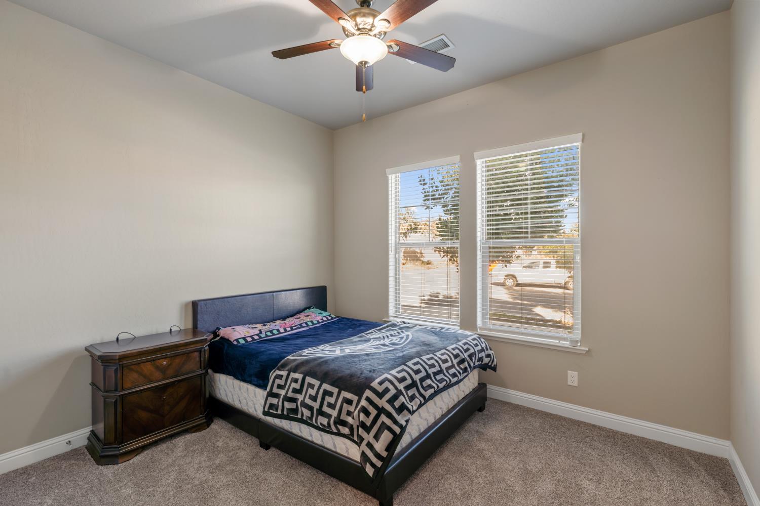 2871 N Cypress Ave, Fresno, CA 93727