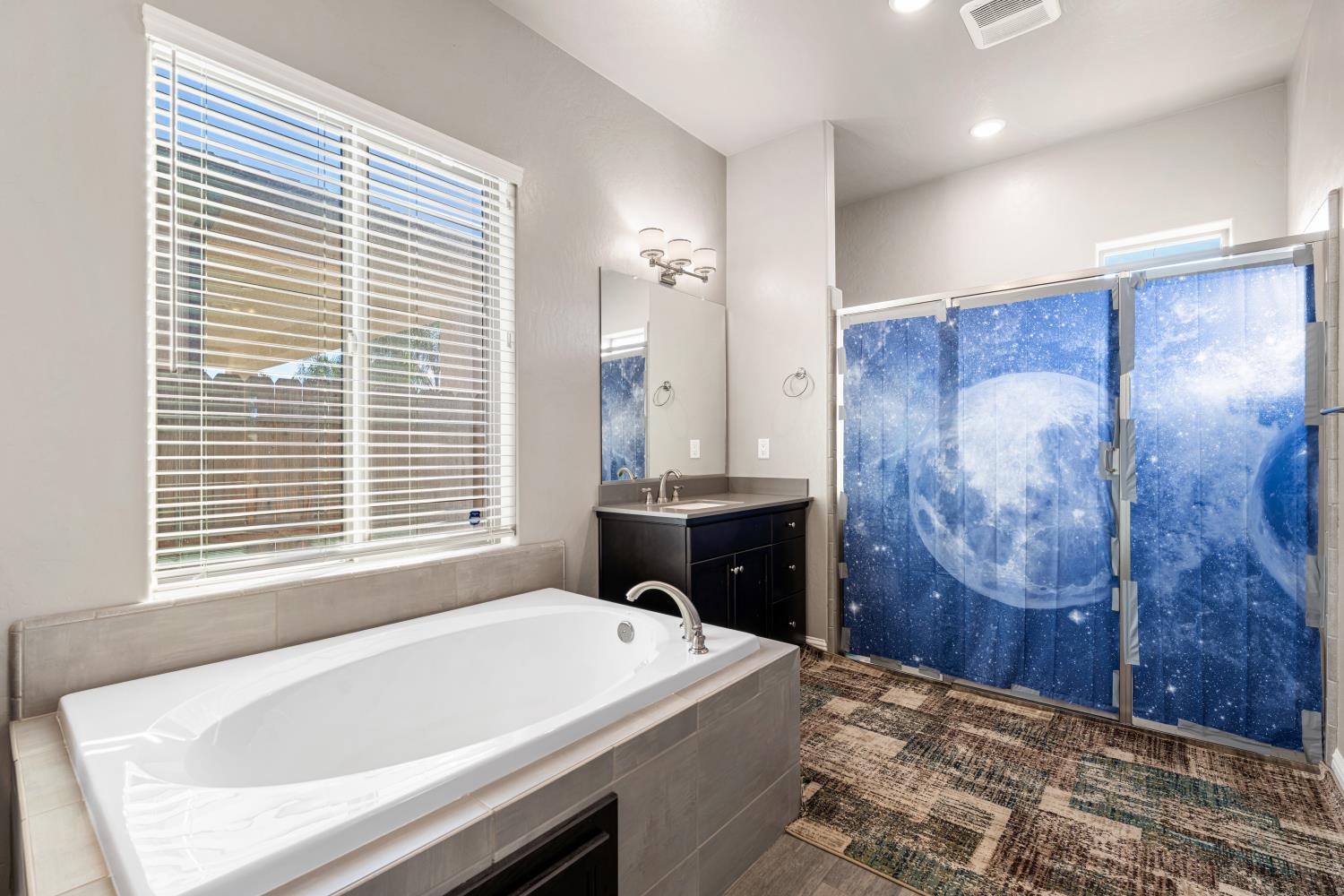 2871 N Cypress Ave, Fresno, CA 93727