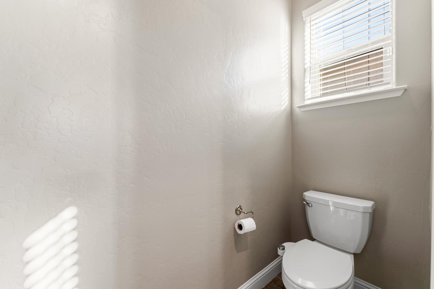 2871 N Cypress Ave, Fresno, CA 93727