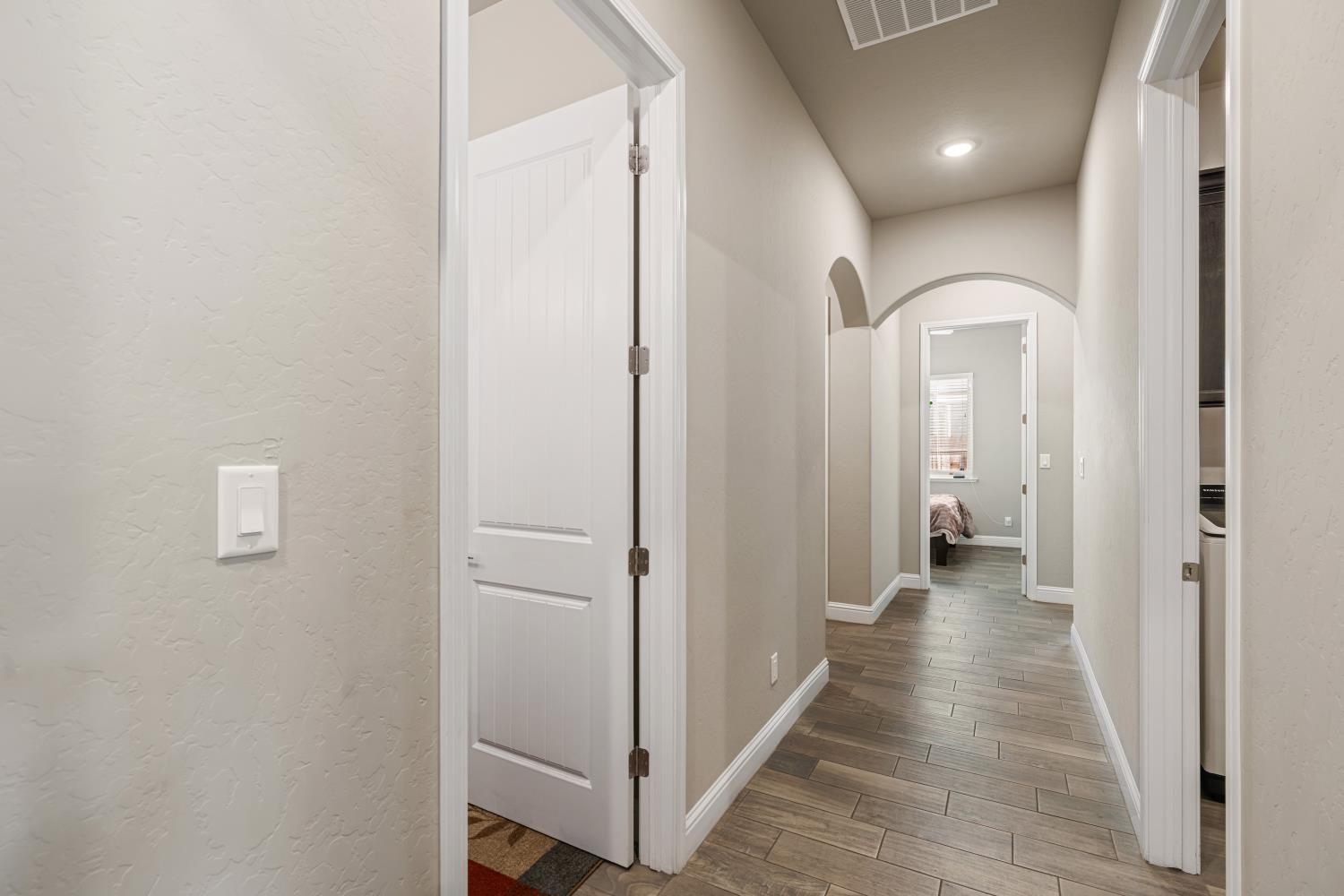 2871 N Cypress Ave, Fresno, CA 93727