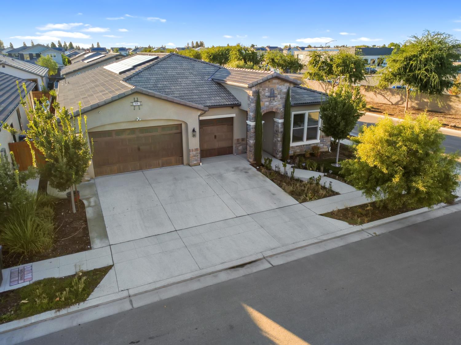 2871 N Cypress Ave, Fresno, CA 93727