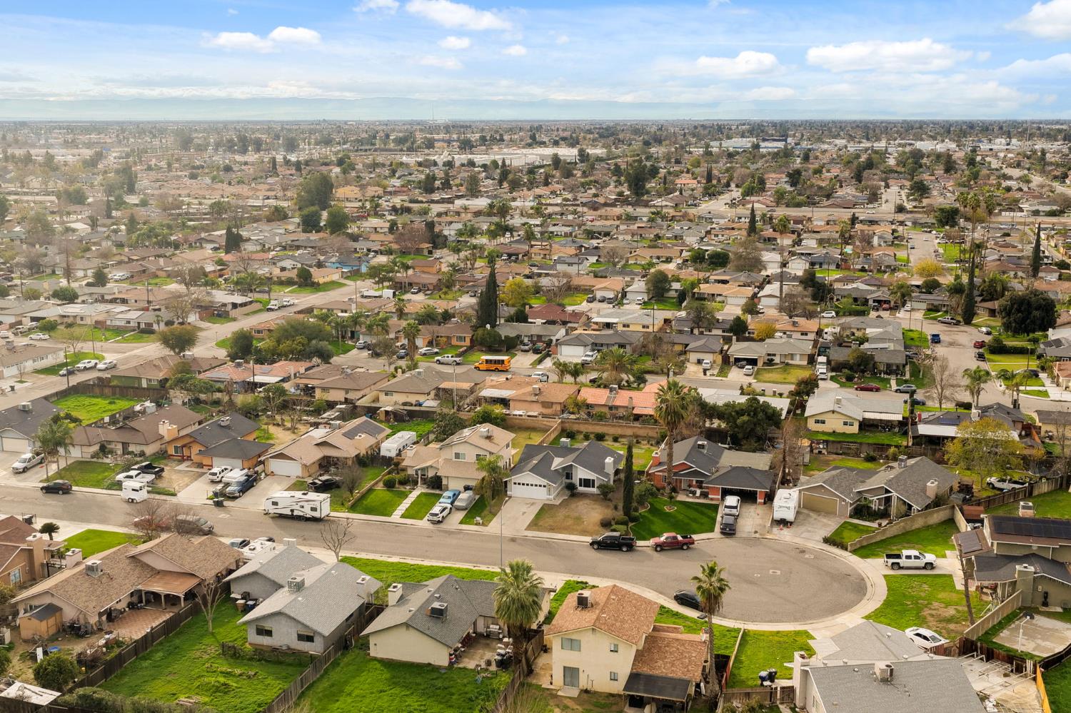 5813 Lenz Ct, Bakersfield, CA 93307