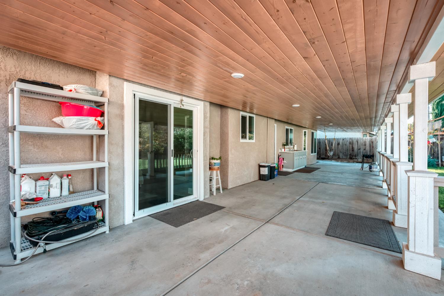 6251 N Gilroy Ave, Fresno, CA 93722