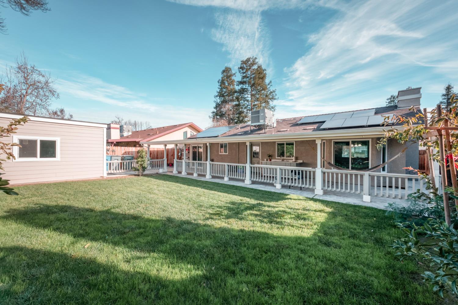 6251 N Gilroy Ave, Fresno, CA 93722