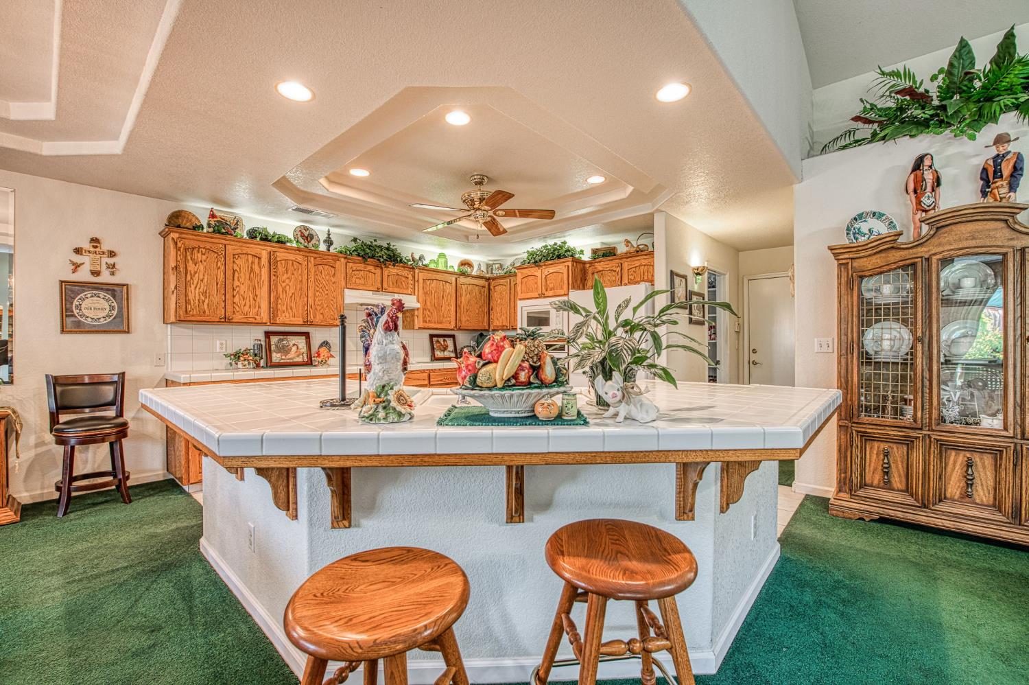 2196 W Beechwood Ave, Fresno, CA 93711