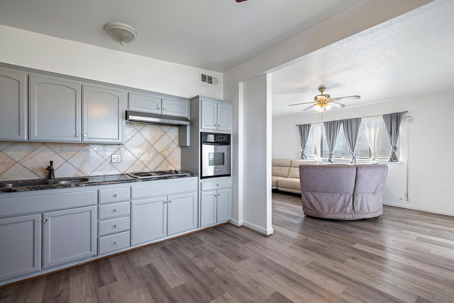 119 W Eden Ave, Fresno, CA 93706