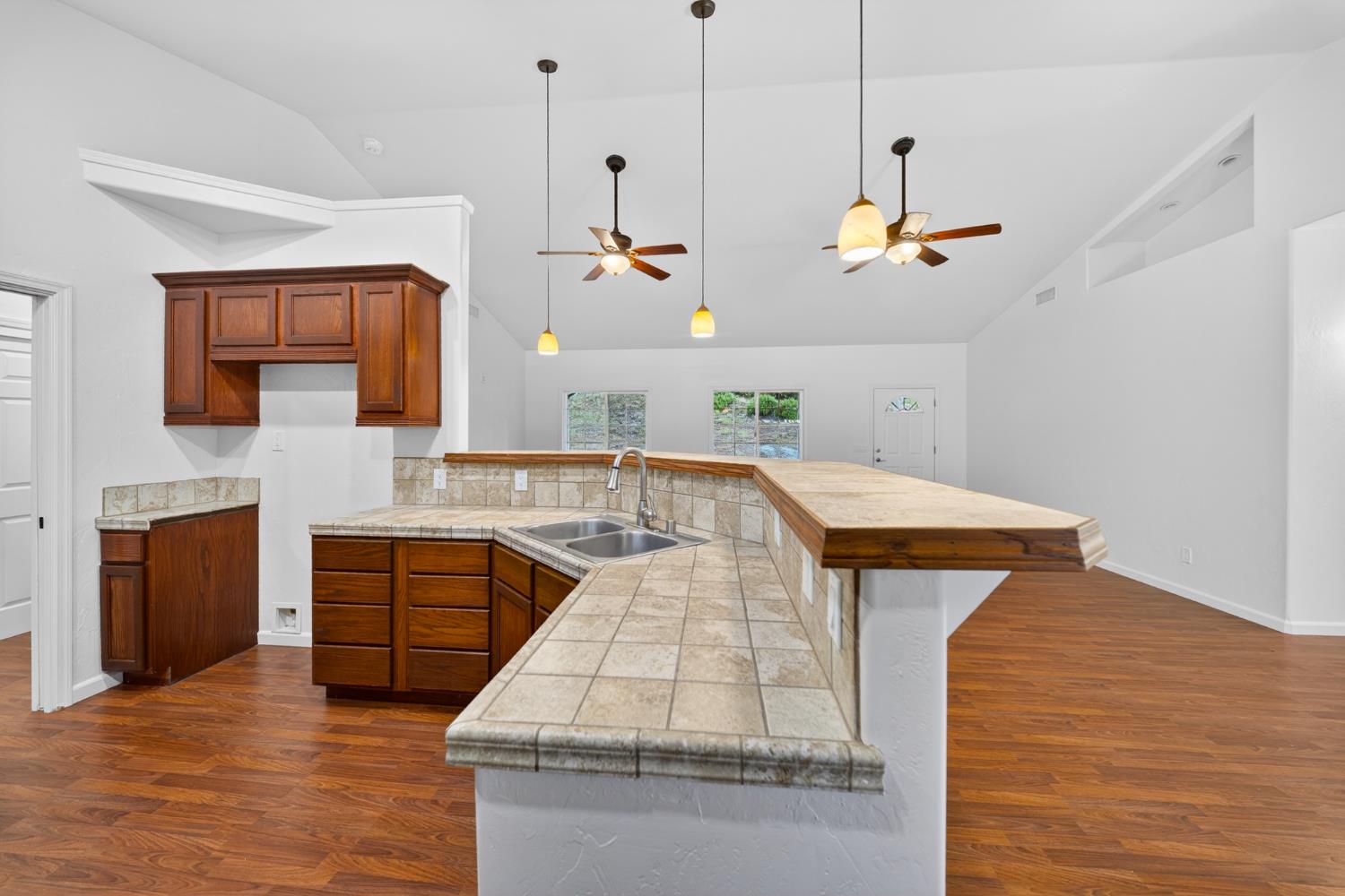 42160 Titan Ct, Coarsegold, CA 93614