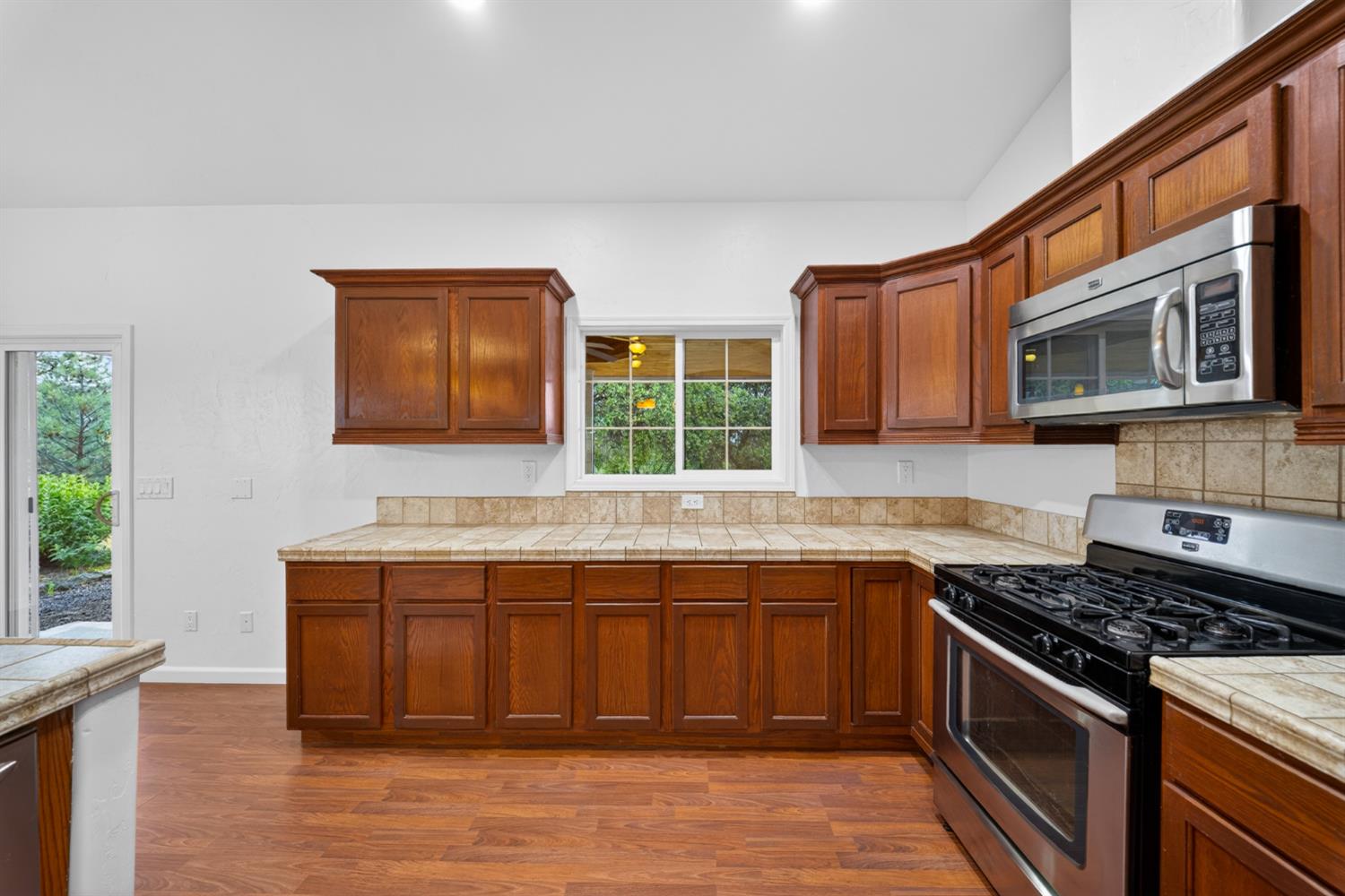 42160 Titan Ct, Coarsegold, CA 93614