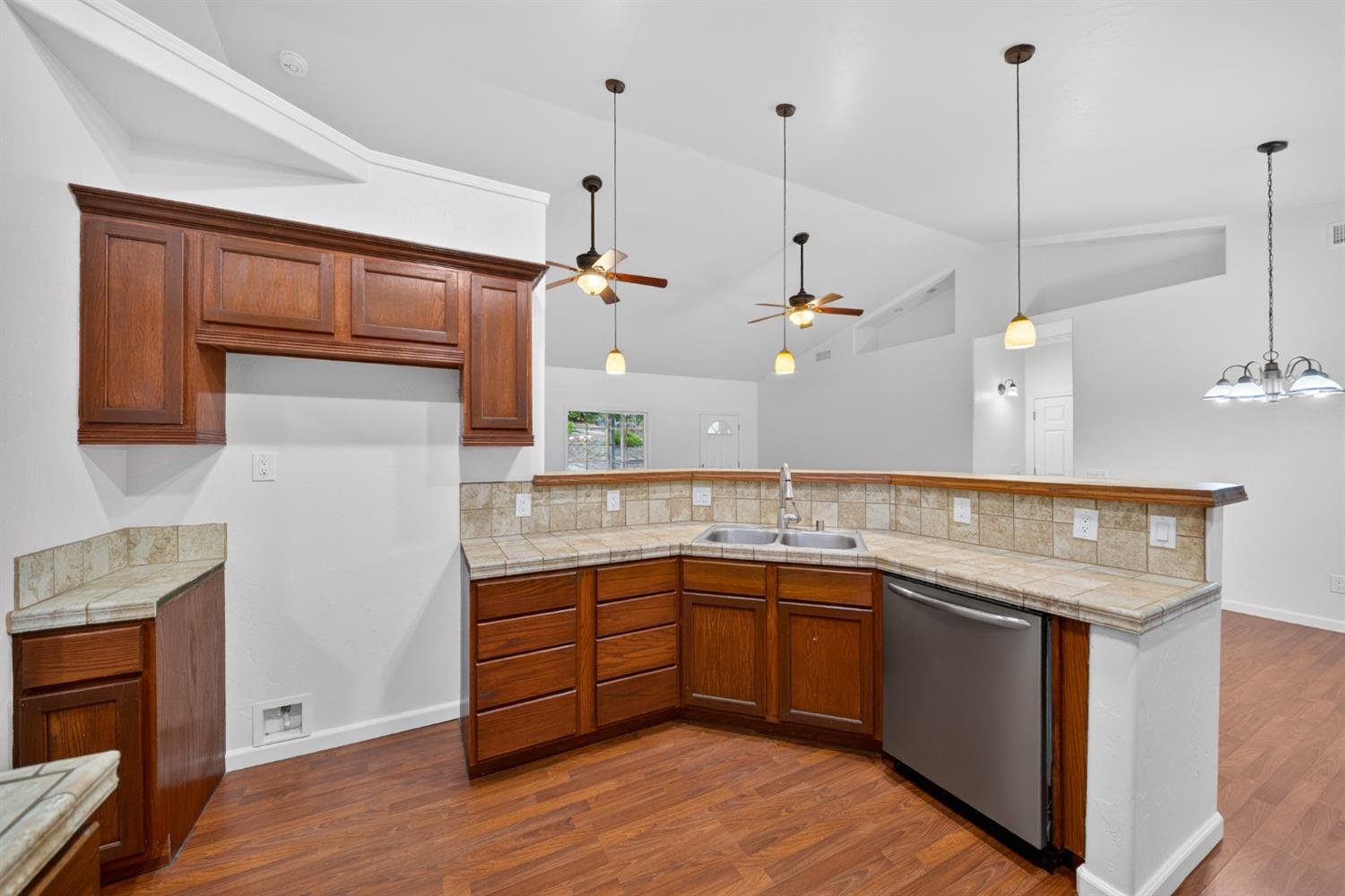 42160 Titan Ct, Coarsegold, CA 93614