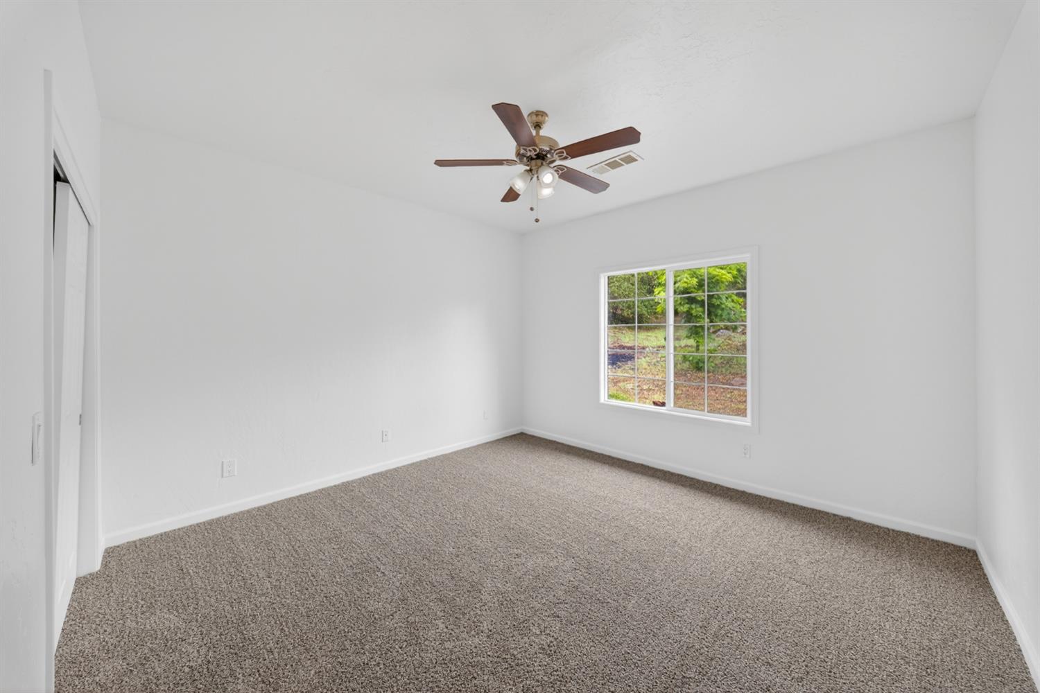 42160 Titan Ct, Coarsegold, CA 93614