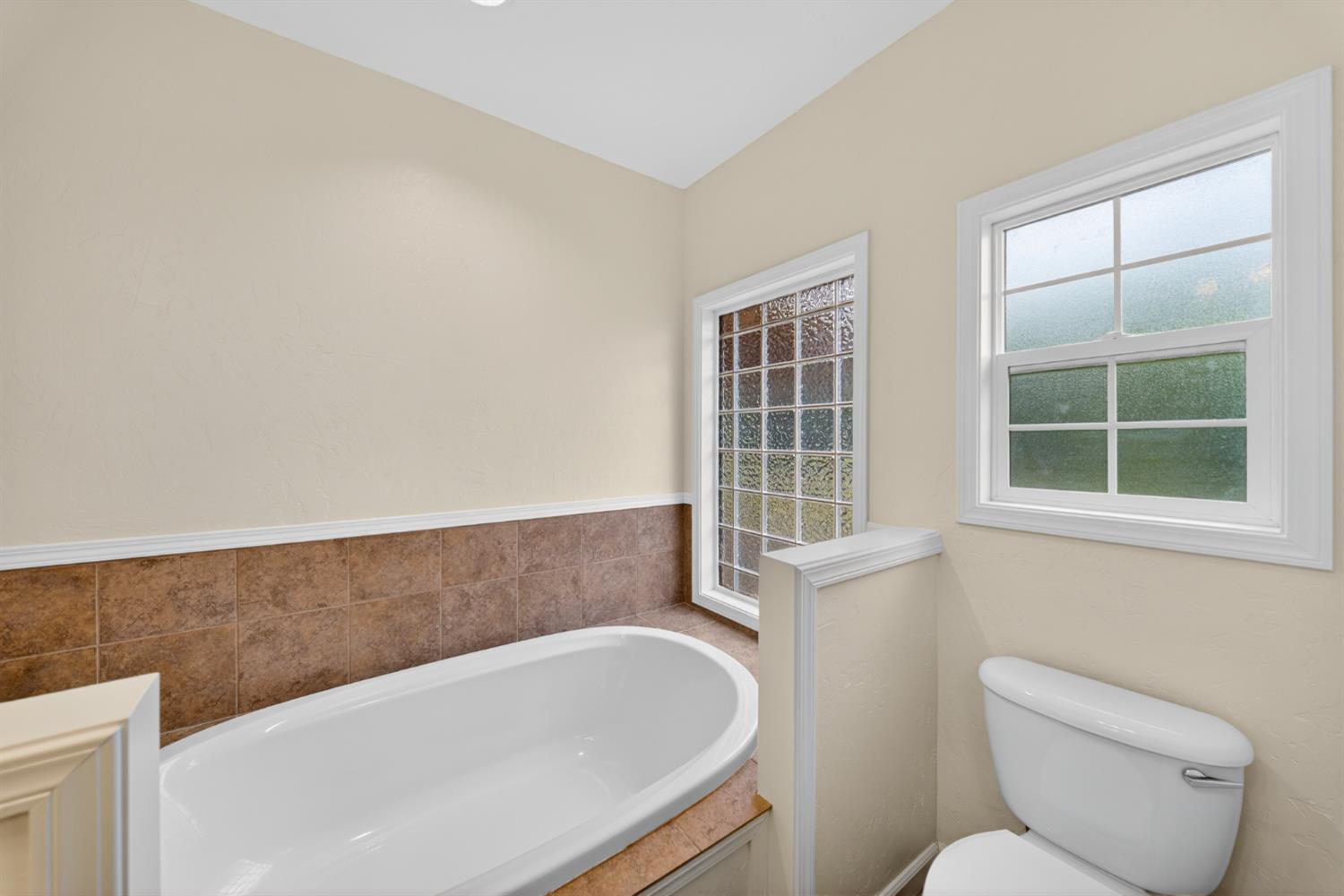 42160 Titan Ct, Coarsegold, CA 93614