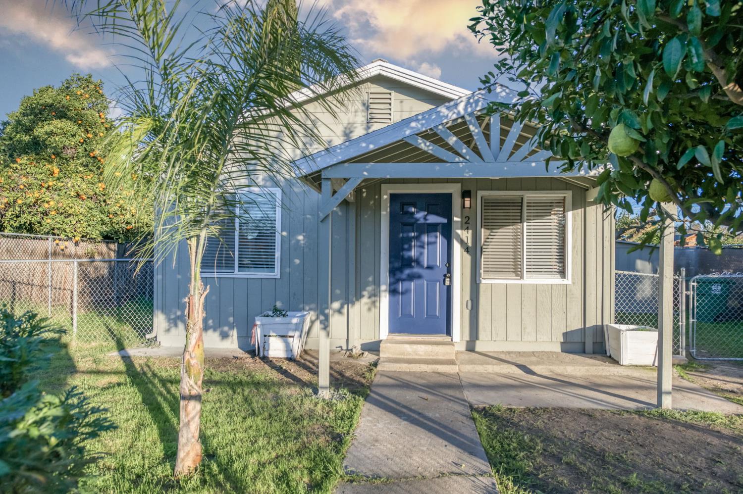 2414 Snyder St, Selma, CA 93662