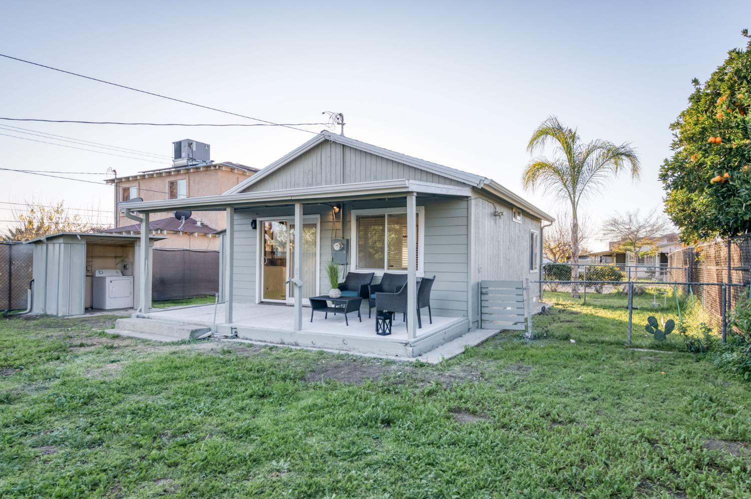 2414 Snyder St, Selma, CA 93662