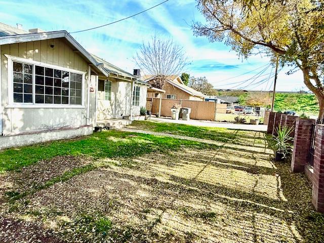 4425 E Clay Ave, Fresno, CA 93702