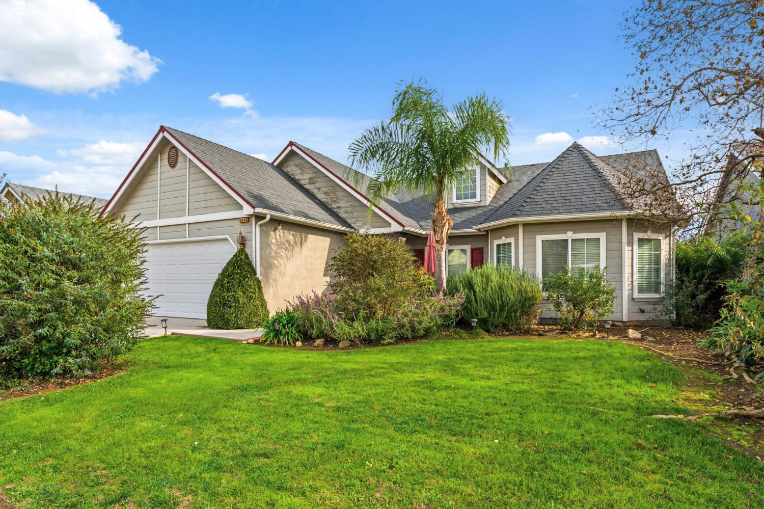 6540 N Bain Ave, Fresno, CA 93722