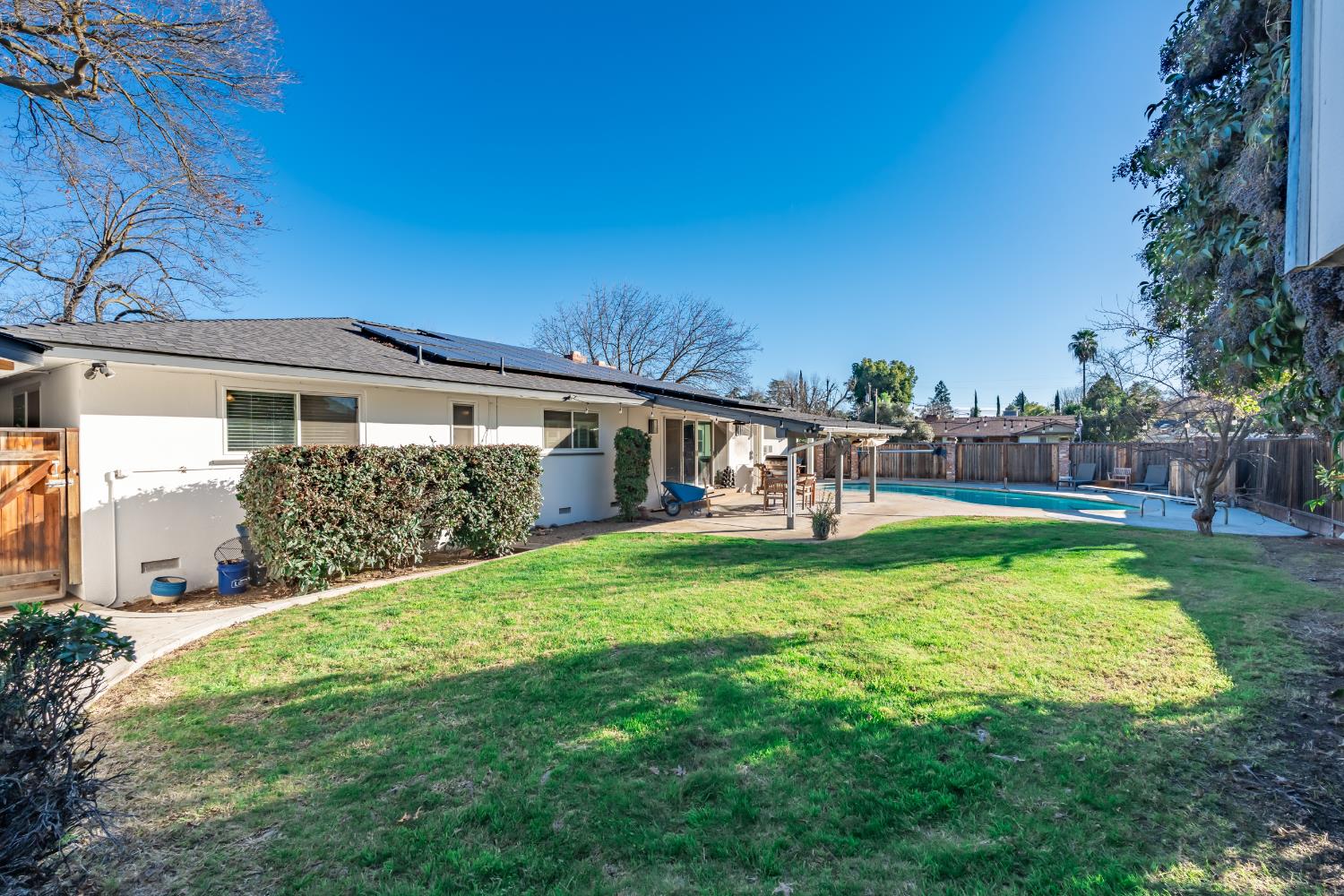 1488 W Roberts Ave, Fresno, CA 93711