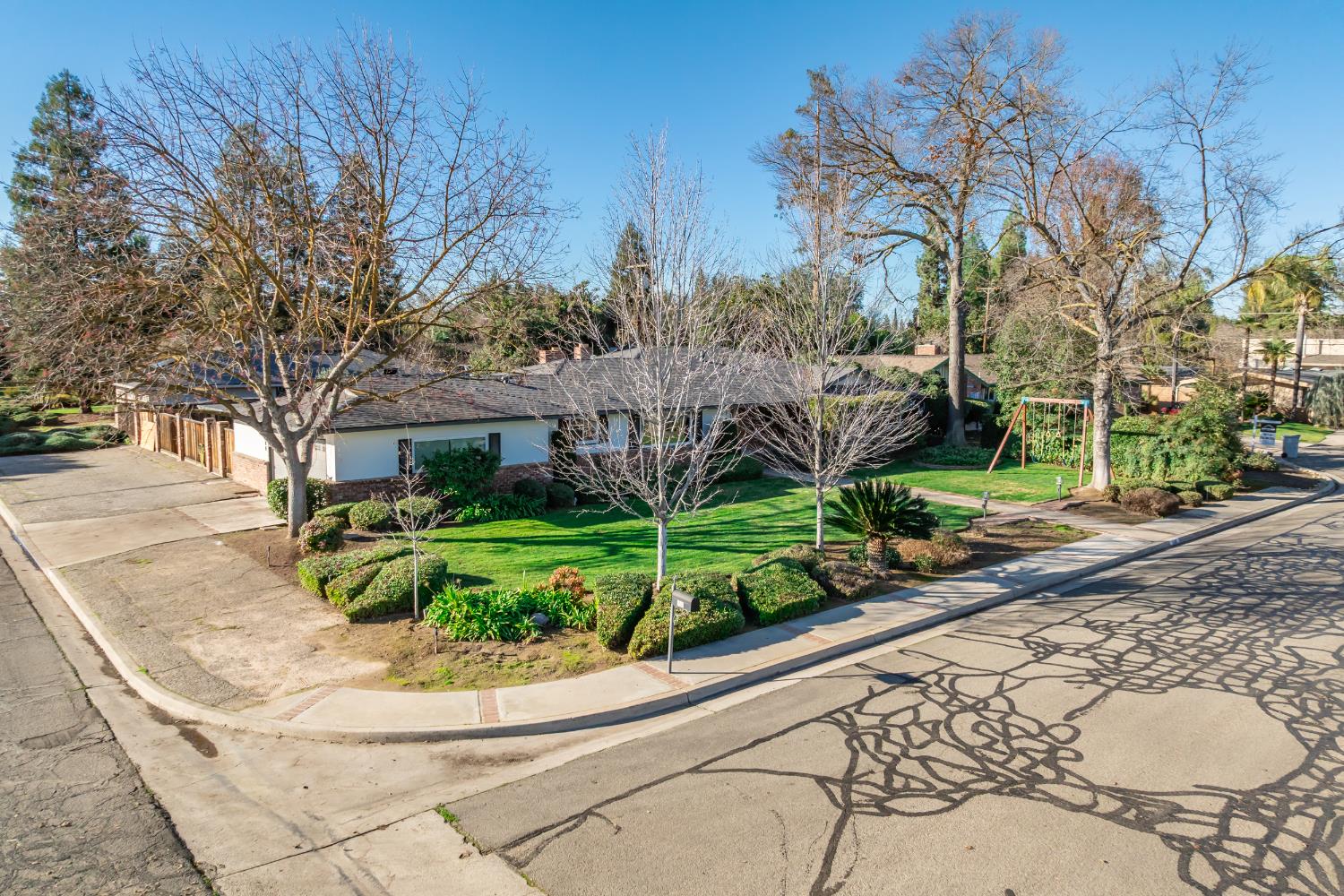 1488 W Roberts Ave, Fresno, CA 93711