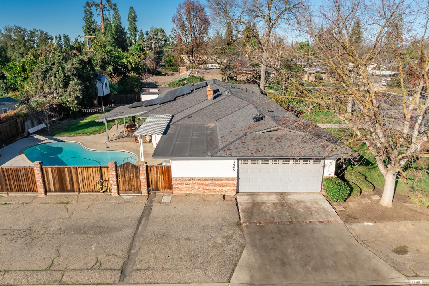 1488 W Roberts Ave, Fresno, CA 93711