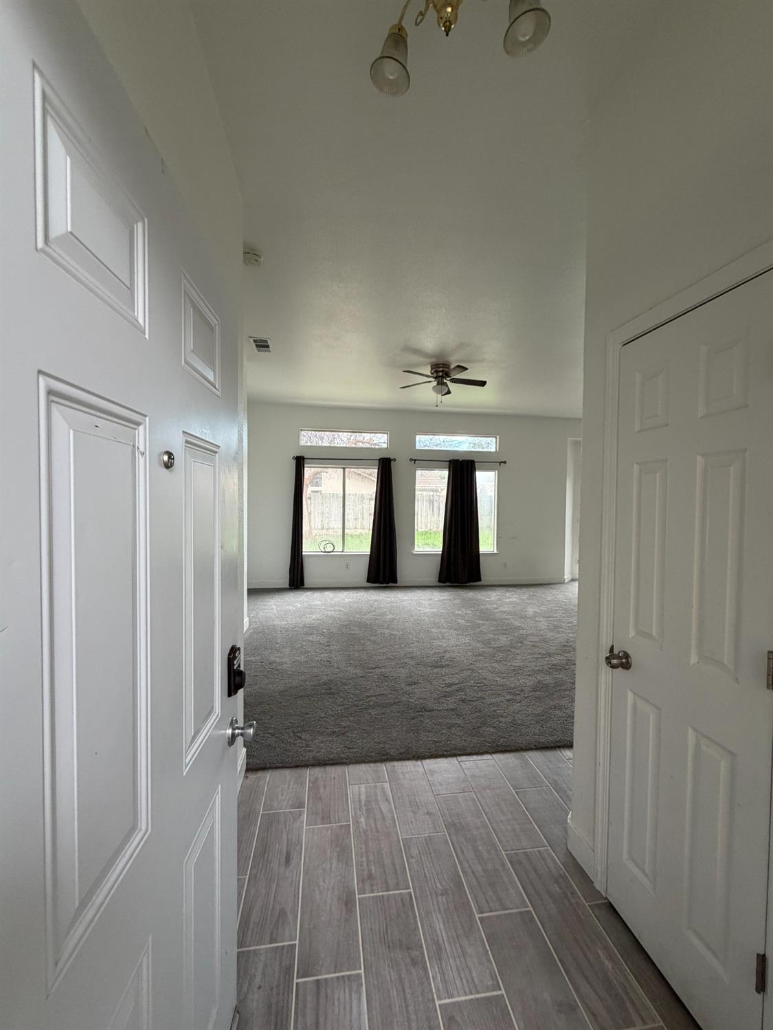 7441 N Ivanhoe Ave, Fresno, CA 93722