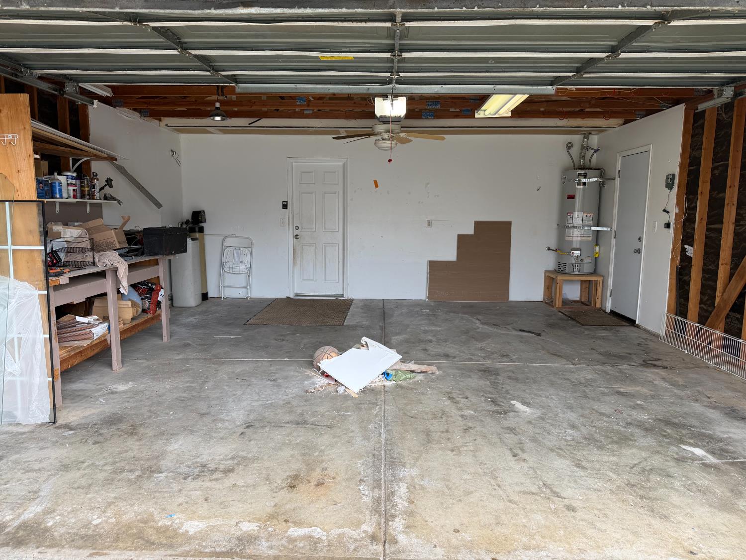 7441 N Ivanhoe Ave, Fresno, CA 93722