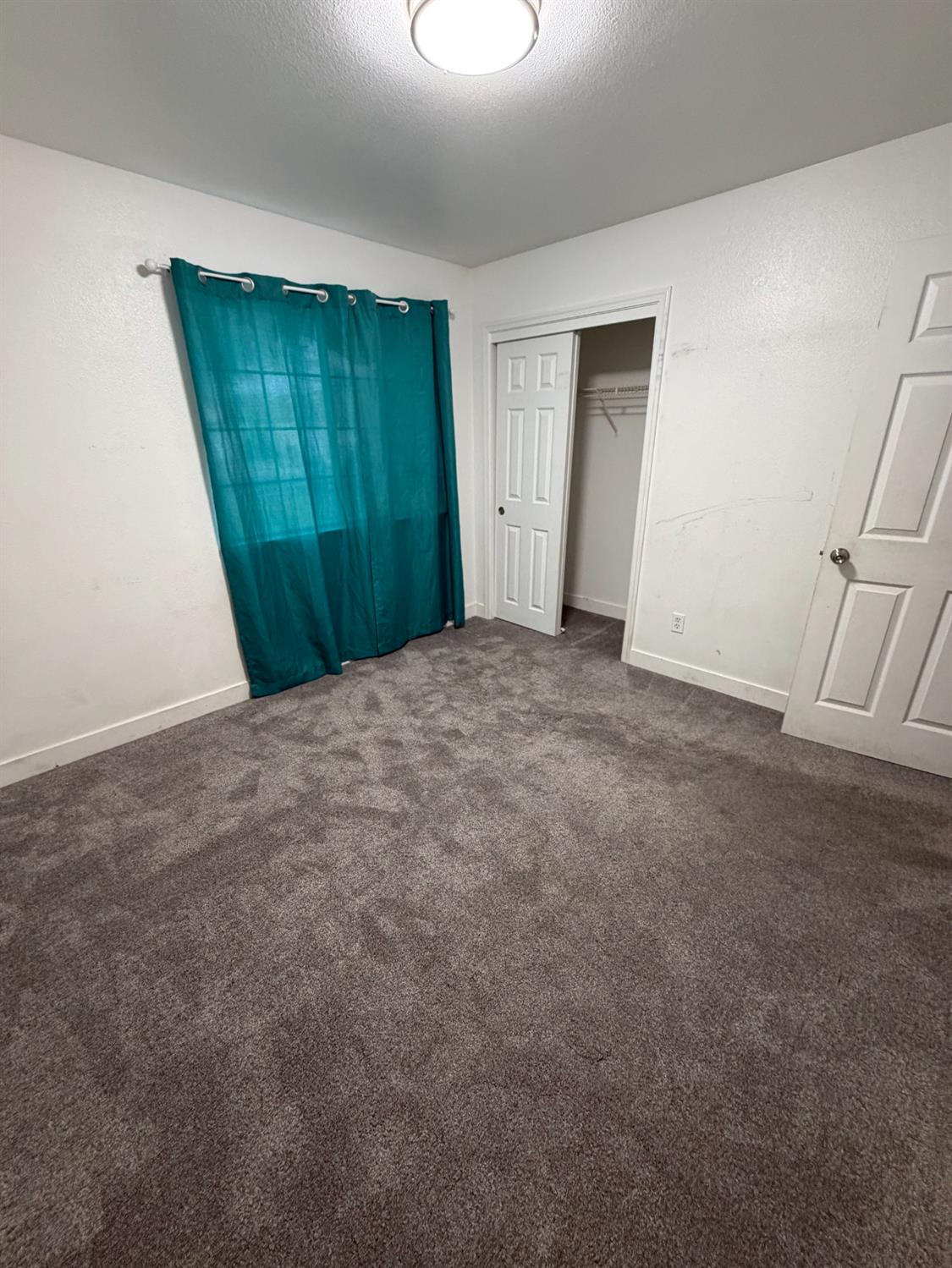 7441 N Ivanhoe Ave, Fresno, CA 93722