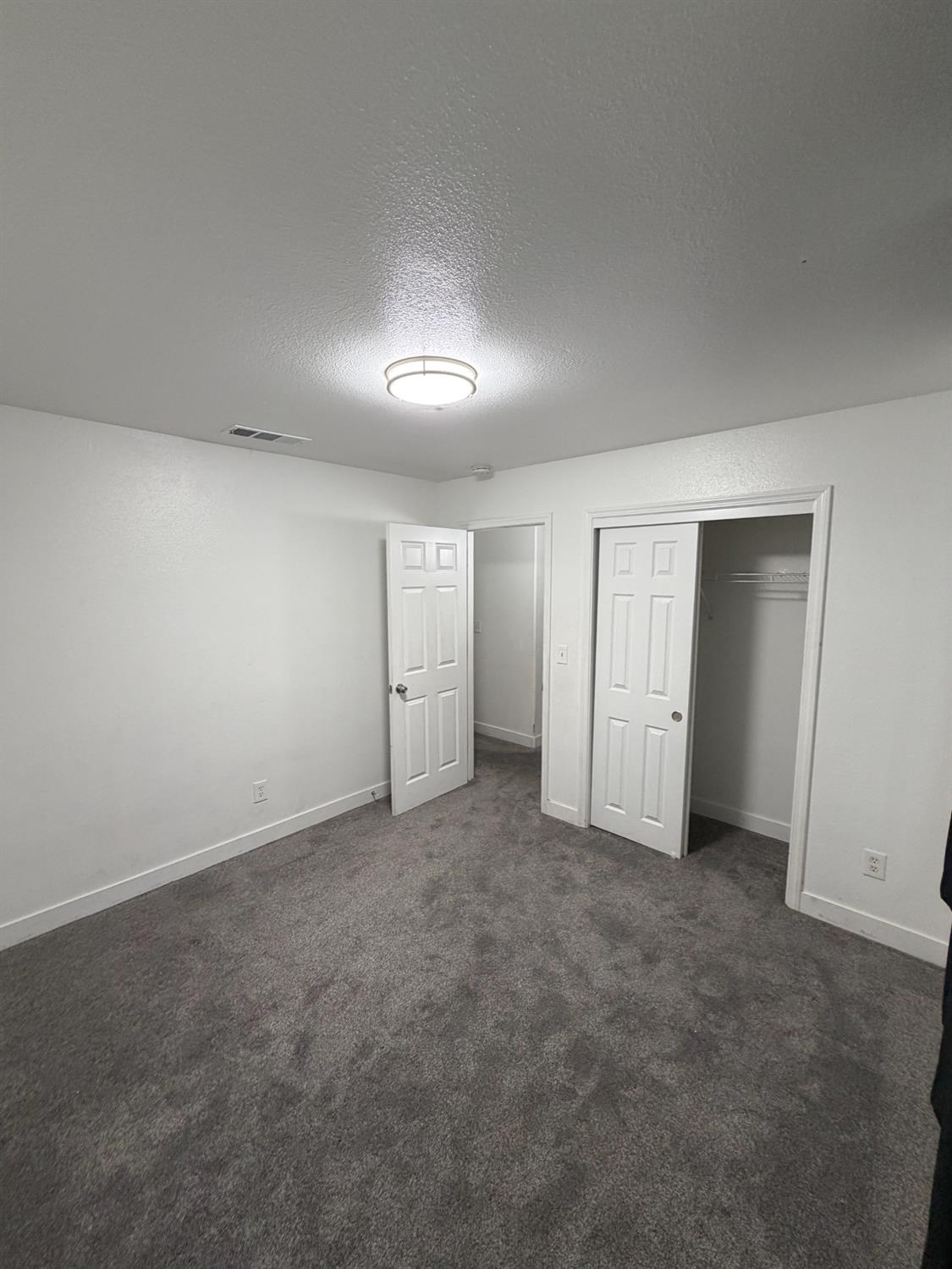 7441 N Ivanhoe Ave, Fresno, CA 93722