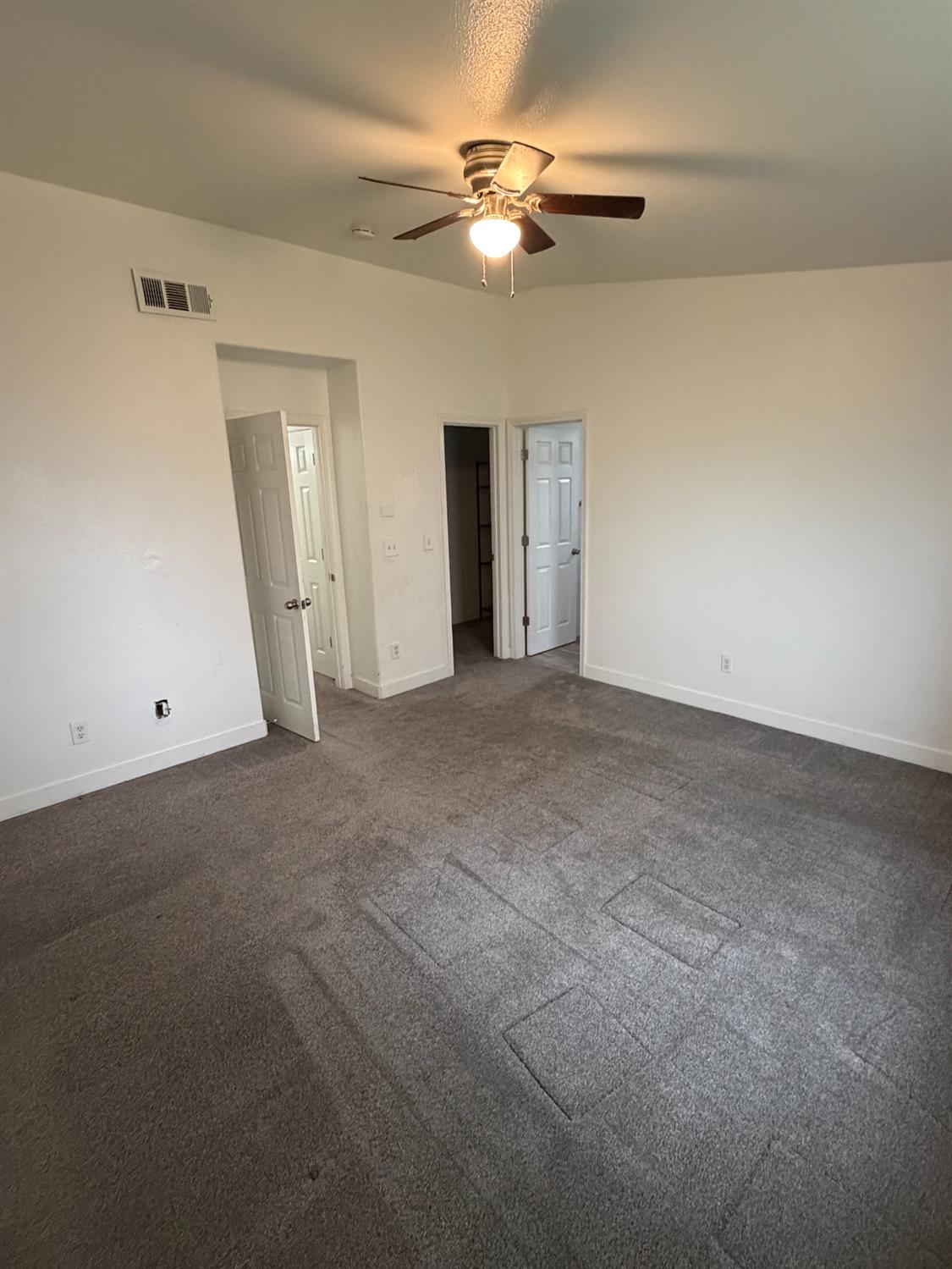 7441 N Ivanhoe Ave, Fresno, CA 93722