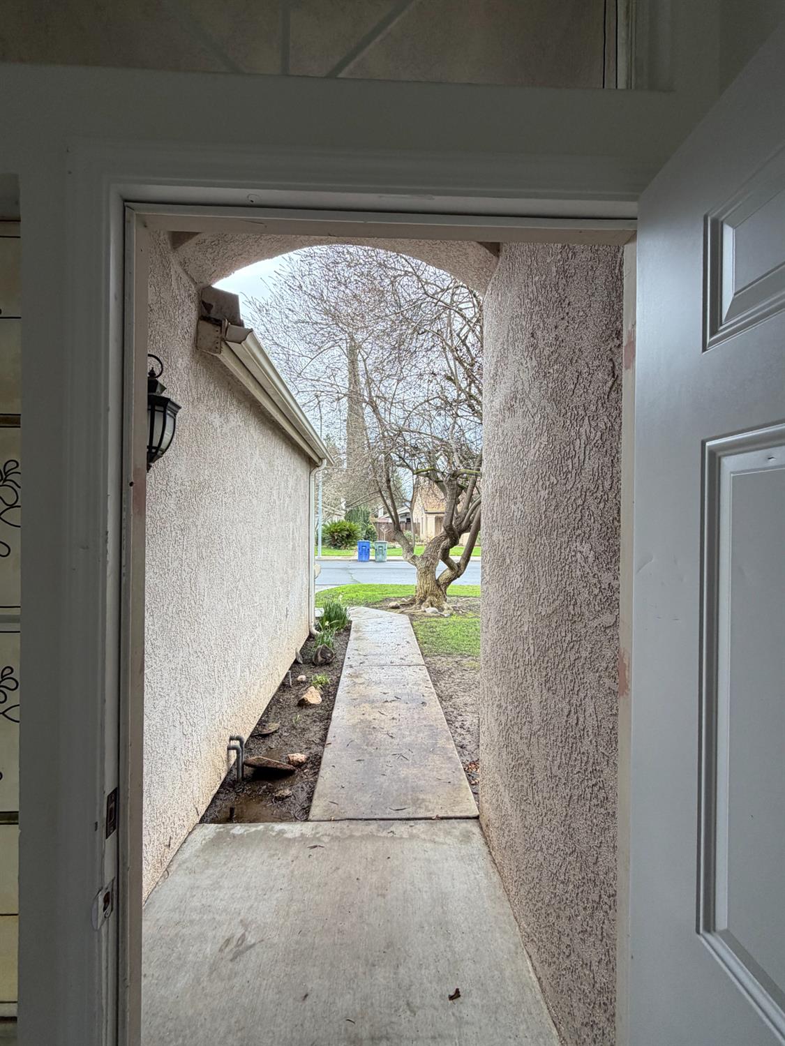 7441 N Ivanhoe Ave, Fresno, CA 93722