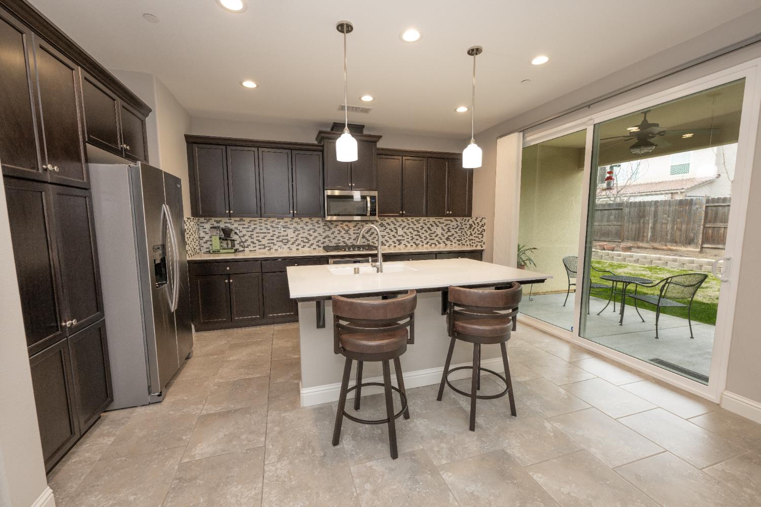 3537 Lincoln Ave, Clovis, CA 93619