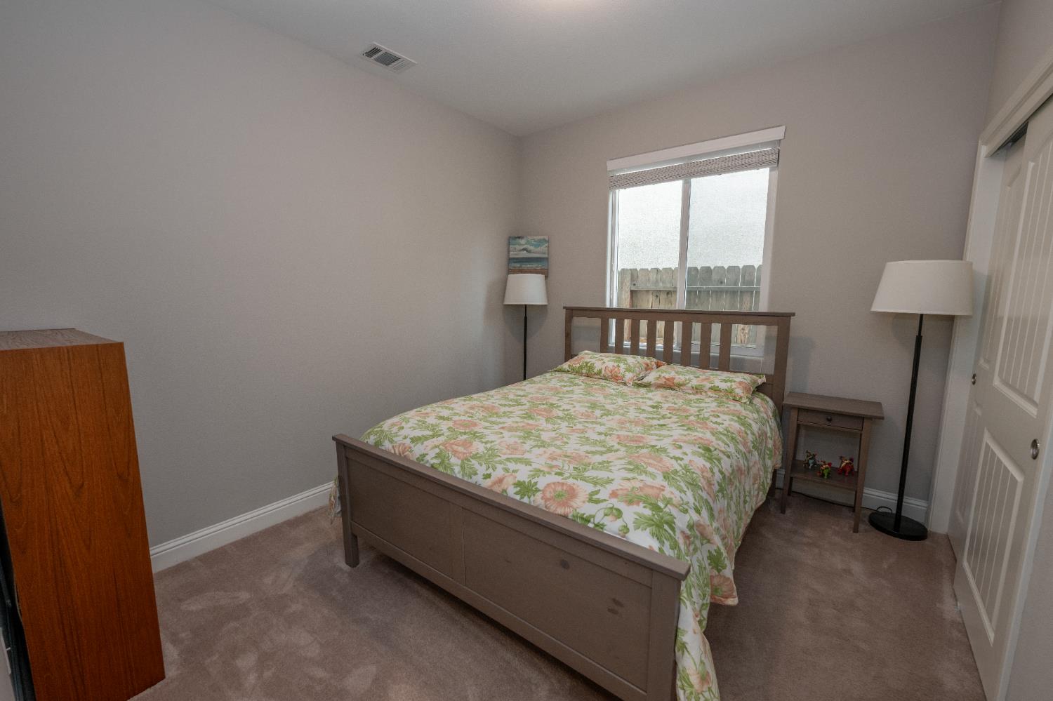 3537 Lincoln Ave, Clovis, CA 93619