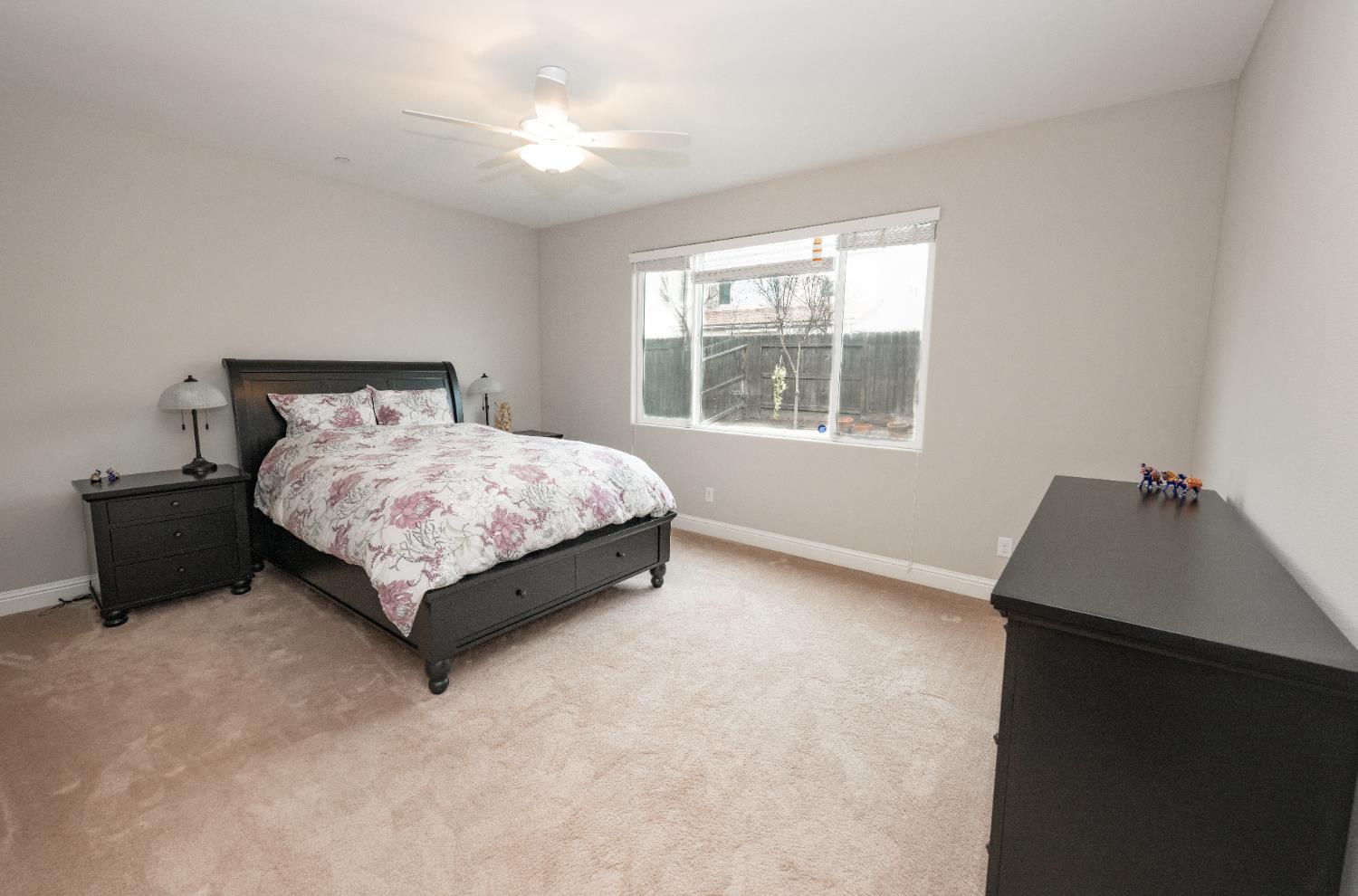 3537 Lincoln Ave, Clovis, CA 93619