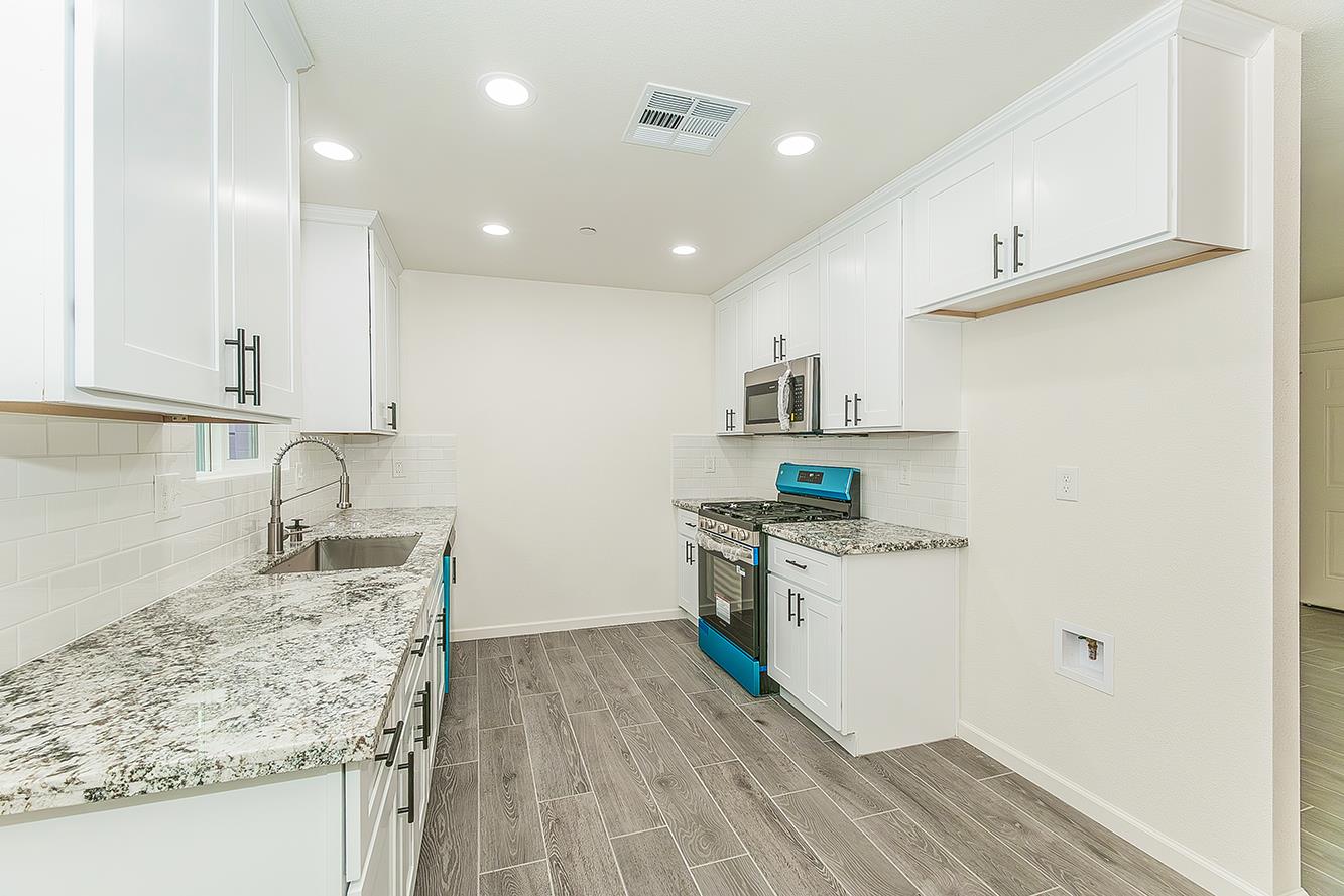 479 W Spruce Ave, Pinedale, CA 93650