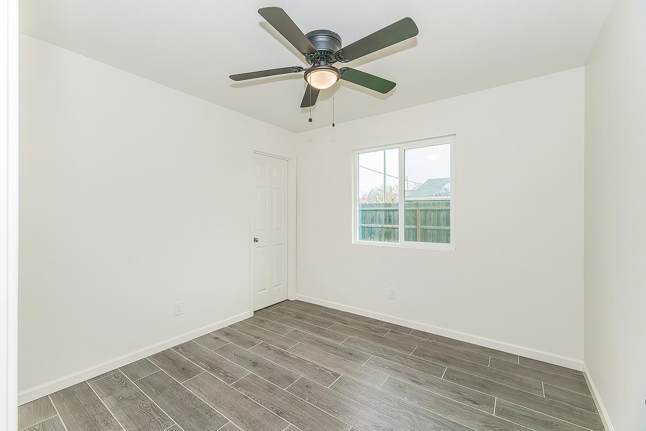 479 W Spruce Ave, Pinedale, CA 93650