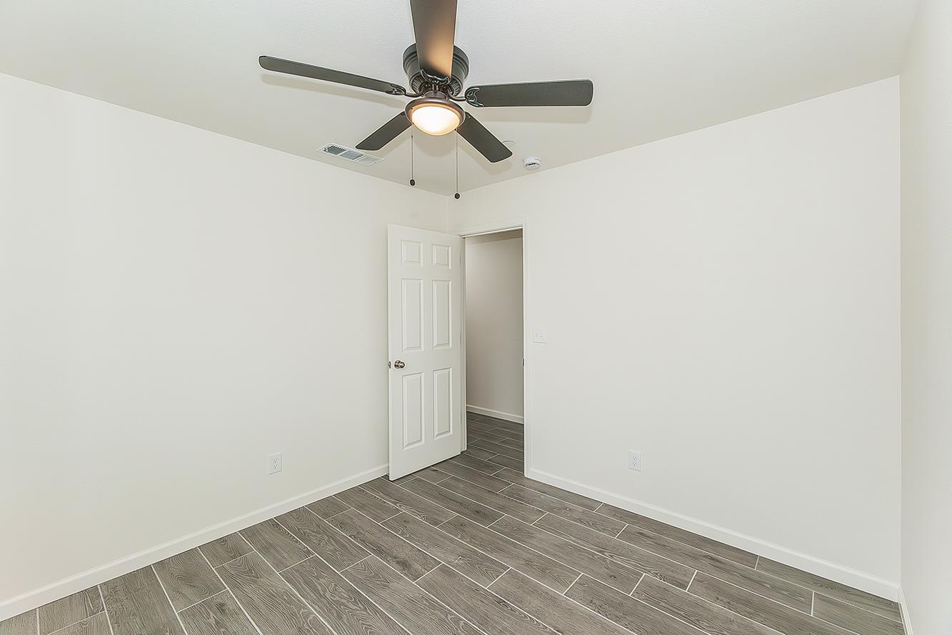 479 W Spruce Ave, Pinedale, CA 93650