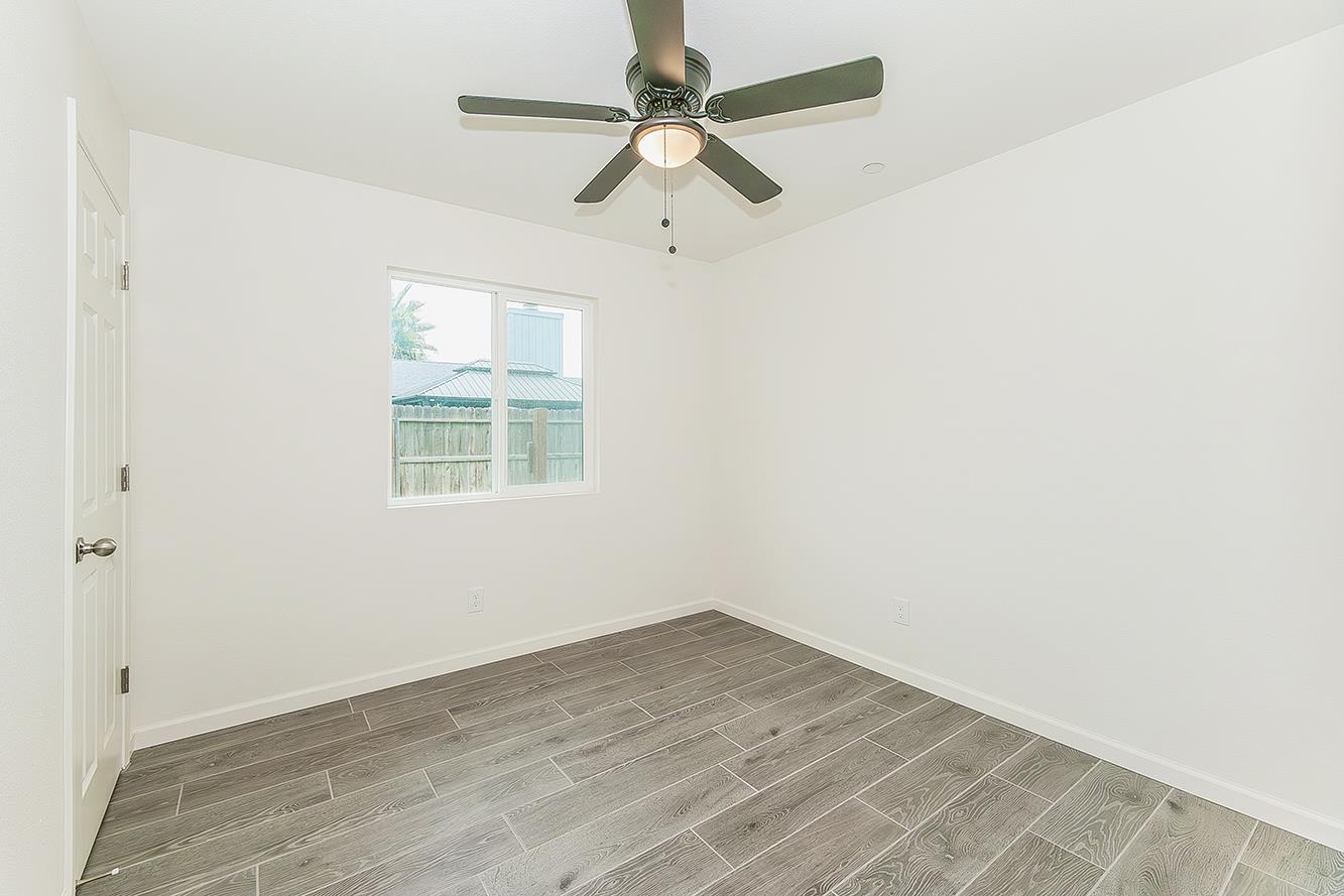 479 W Spruce Ave, Pinedale, CA 93650