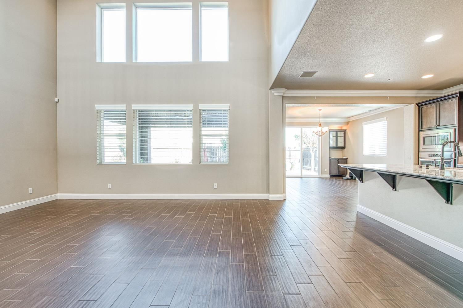 4379 Heritage Ave, Clovis, CA 93619