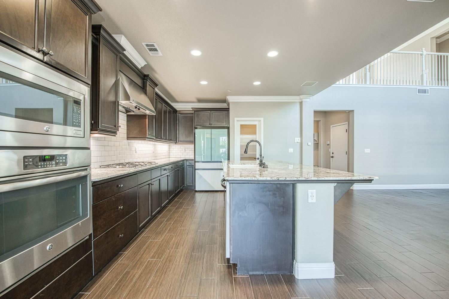 4379 Heritage Ave, Clovis, CA 93619