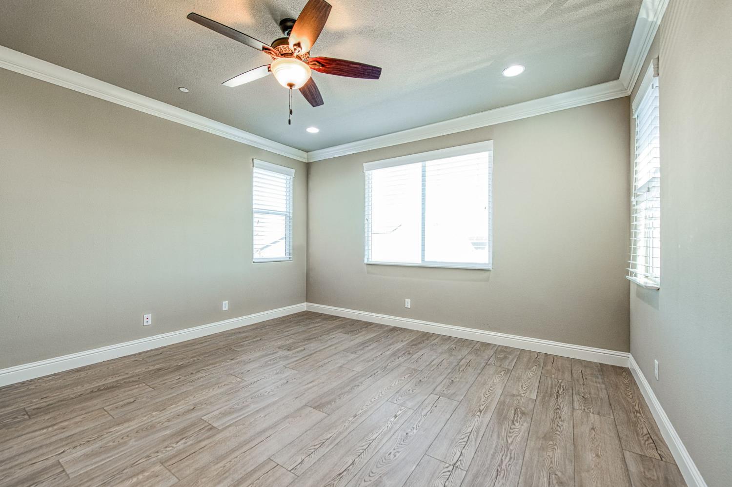 4379 Heritage Ave, Clovis, CA 93619