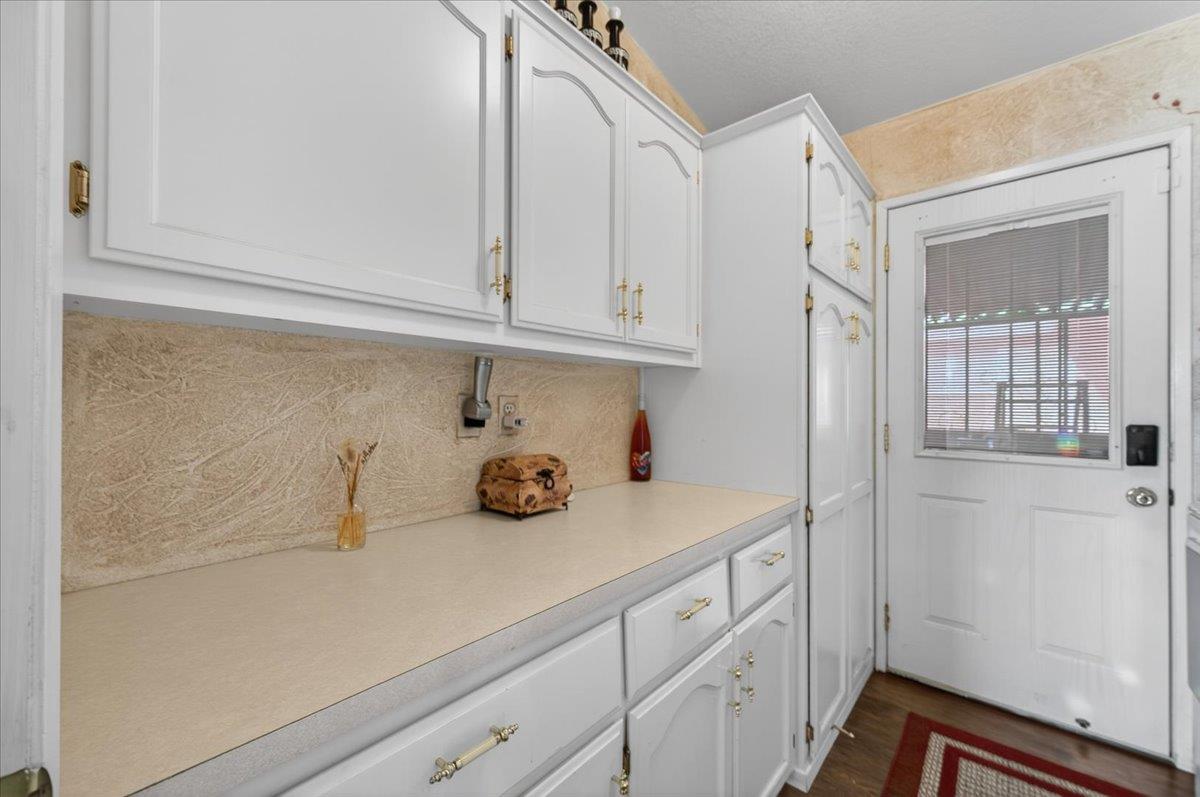 105 W Herndon Ave #3, Pinedale, CA 93650