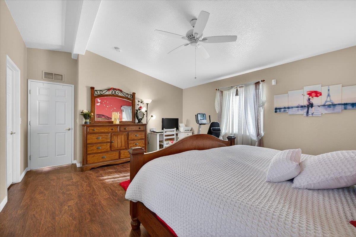 105 W Herndon Ave #3, Pinedale, CA 93650