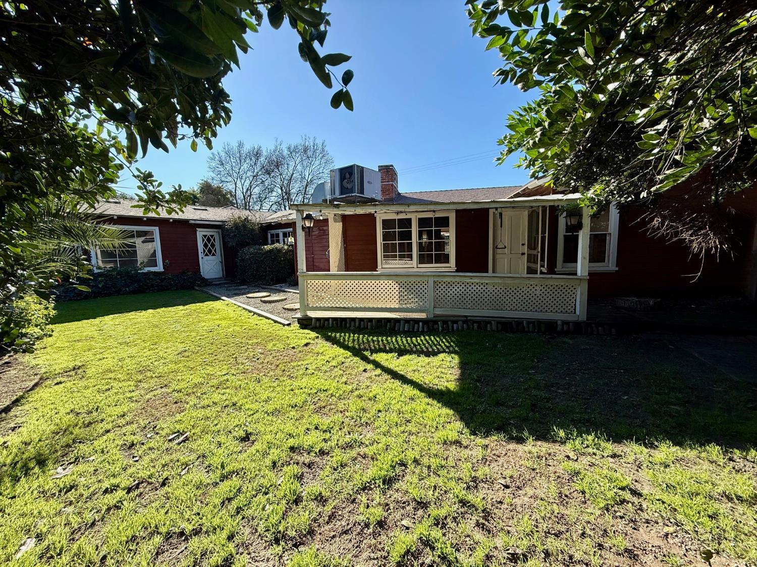 2480 18Th Ave, Kingsburg, CA 93631