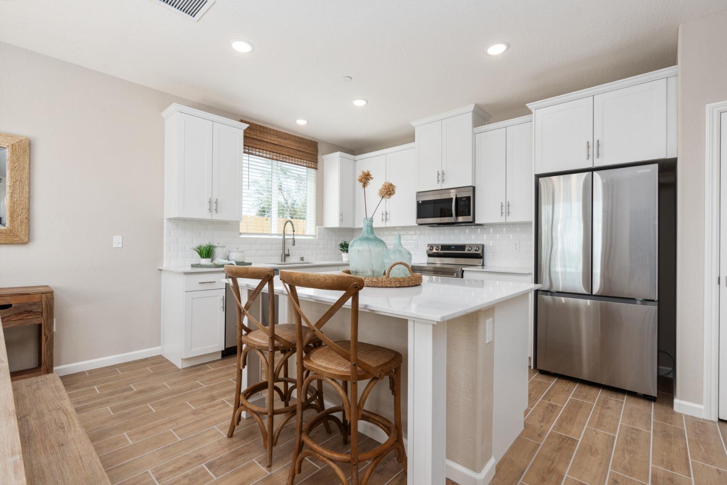 1801 N Arroyo Ave, Fresno, CA 93727