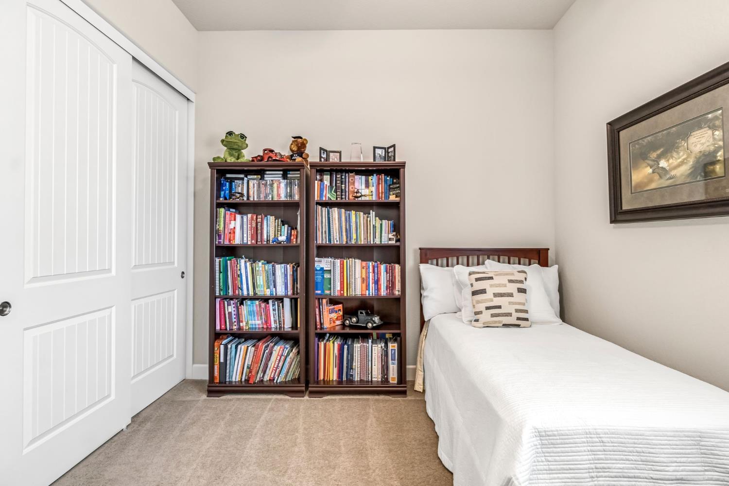 19719 Desert Willow Ln, Friant, CA 93626