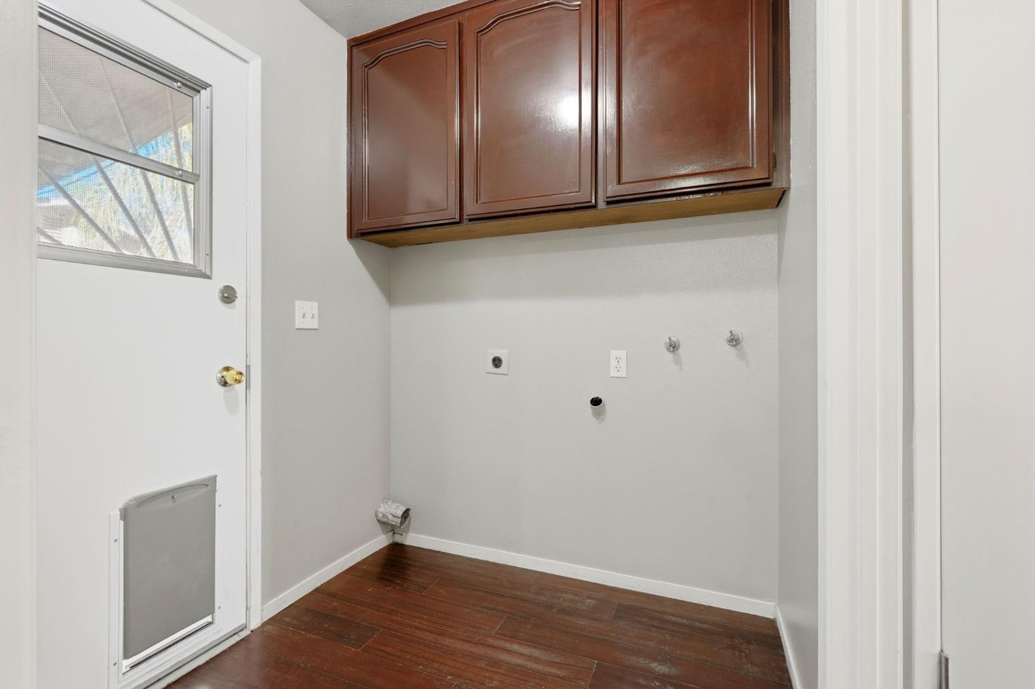 1607 Ashlan Ave, Clovis, CA 93611