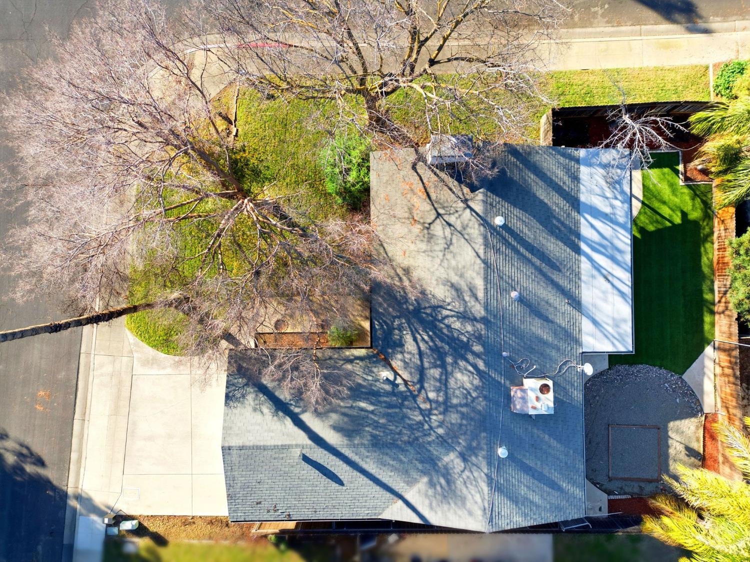 1607 Ashlan Ave, Clovis, CA 93611