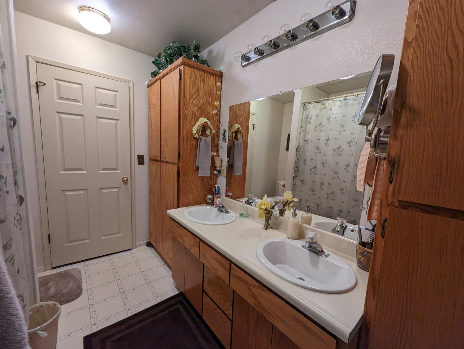 51410 Wildmint Ln, Yokuts Valley, CA 93675